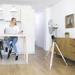 Ventilador de trípode EnergySilence 1600 Woody Smart