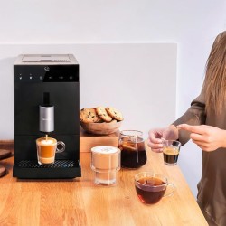Cecotec Cafetera Superautomática Compacta Cremmaet Compact